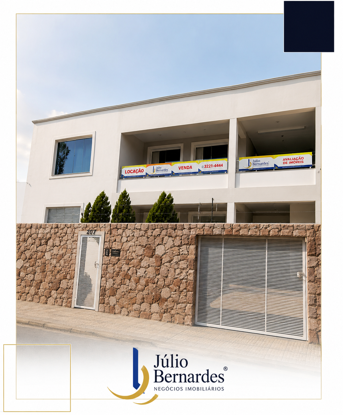 Fachada Júlio Bernardes Negócios Imobiliários — Rua Januária, 207 A, Centro, Montes Claros/MG